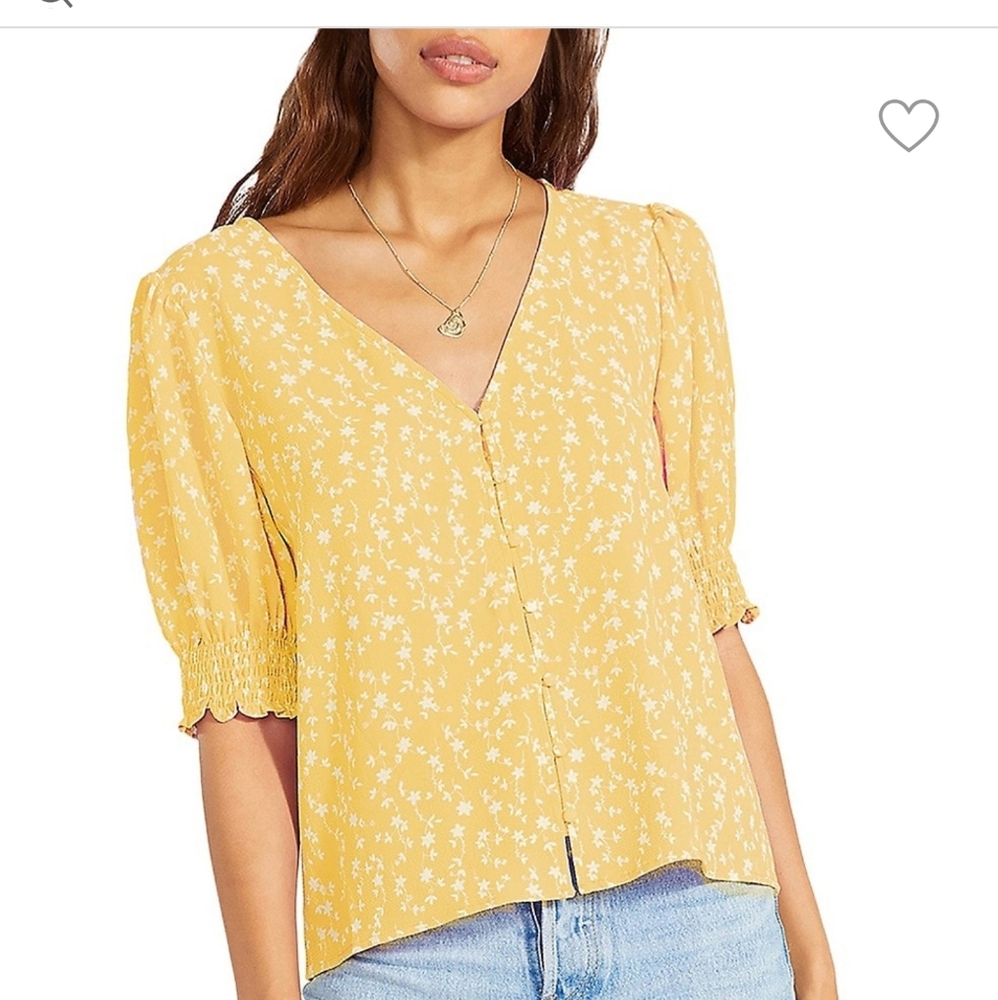 BB Dakota Precious Petal Top